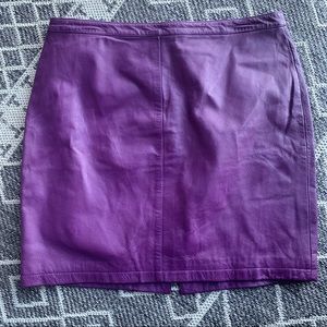 [Newport News]• purple leather mini slirt